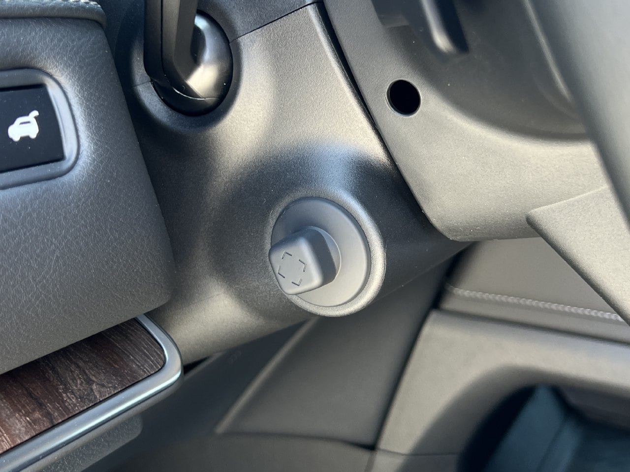 New 2026 Nissan Armada SL RWD image 10