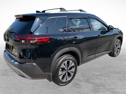 Used 2021 Nissan Rogue SV w/ Premium Package AWD/4WD image 3
