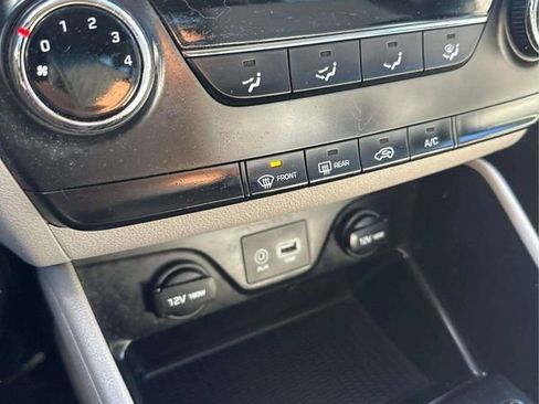 Used 2016 Hyundai Tucson SE image 30