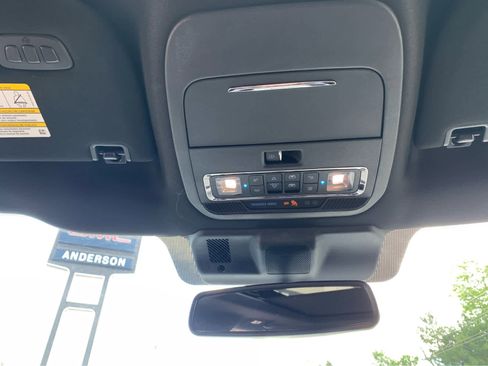Used 2025 Ford F150 Lariat AWD/4WD image 22