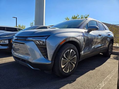 Used 2024 Chevrolet Blazer EV LT AWD/4WD image 2