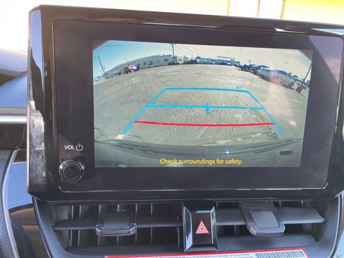 Used 2025 Toyota Corolla LE image 17