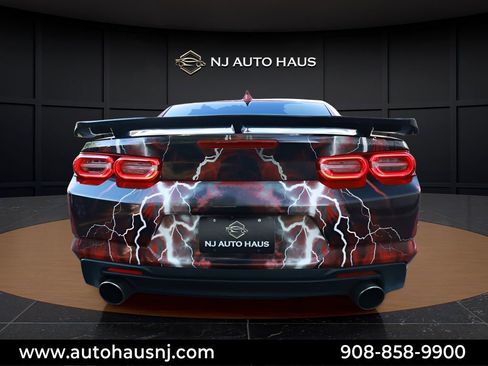 Used 2020 Chevrolet Camaro LT w/ Technology Package RWD image 5