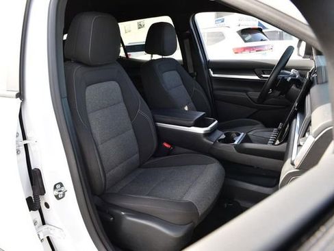 Used 2025 GMC Terrain Elevation image 19