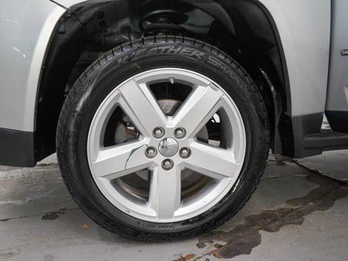 Used 2012 Jeep Compass Limited w/ Sun/Sound Group AWD/4WD image 27