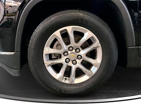 Used 2019 Chevrolet Traverse LT image 30