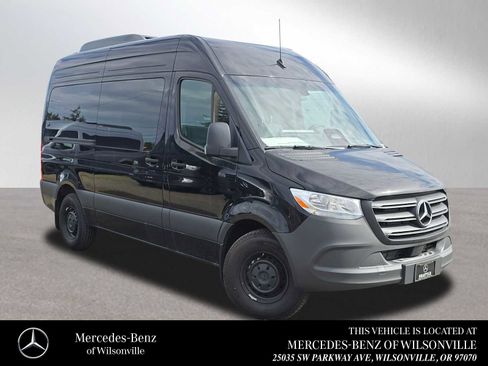 New 2025 Mercedes-Benz Sprinter 2500 image 1