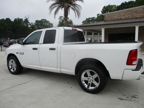 Used 2018 RAM 1500 Express RWD image 21