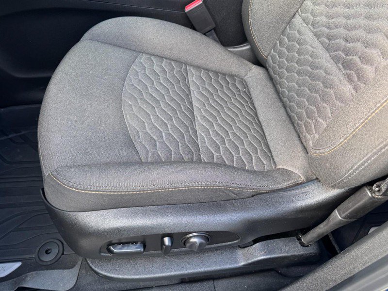 Used 2020 Chevrolet Equinox LT FWD image 14