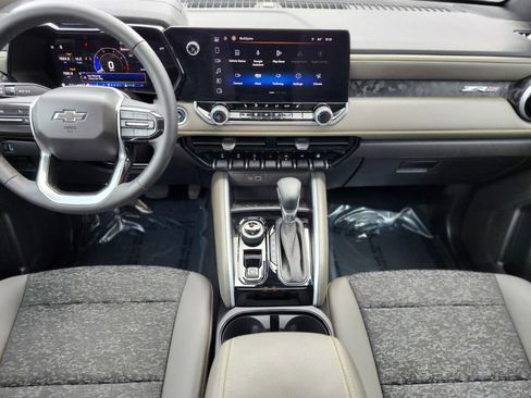 Used 2024 Chevrolet Colorado ZR2 w/ Technology Package image 12