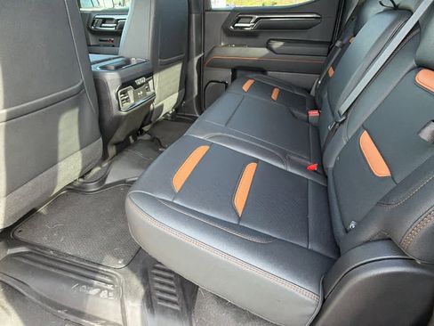 Used 2023 GMC Sierra 1500 AT4 image 19