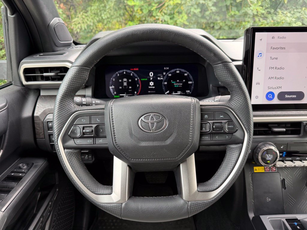Used 2025 Toyota Tacoma Limited AWD/4WD image 30