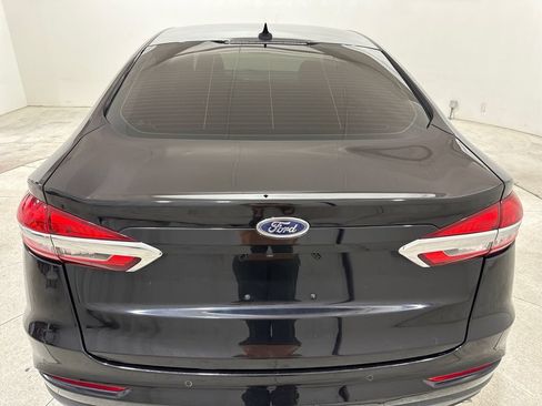 Used 2020 Ford Fusion SEL FWD image 24