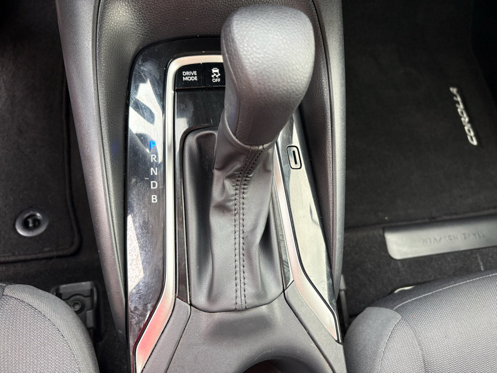 Used 2023 Toyota Corolla LE FWD image 22