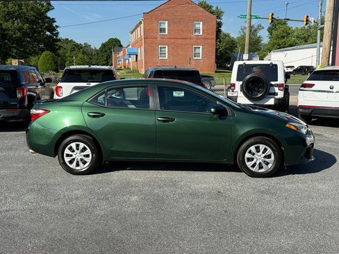 Used 2016 Toyota Corolla LE FWD image 8