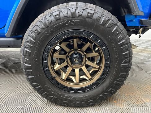 Used 2023 Jeep Wrangler Unlimited Rubicon 392 w/ Xtreme Recon 35" Tire Package AWD/4WD image 29