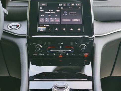 Certified 2024 Jeep Grand Cherokee Altitude AWD/4WD image 27