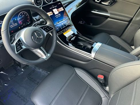 New 2026 Mercedes-Benz GLC 300 4MATIC image 9