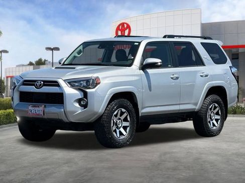 Used 2021 Toyota 4Runner TRD Off-Road Premium w/ Moonroof Package AWD/4WD image 9