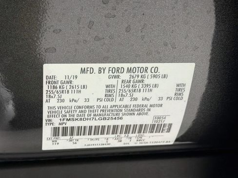 Used 2020 Ford Explorer XLT w/ Equipment Group 202A AWD/4WD image 34