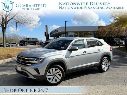 Used 2022 Volkswagen Atlas Cross Sport SE image 1