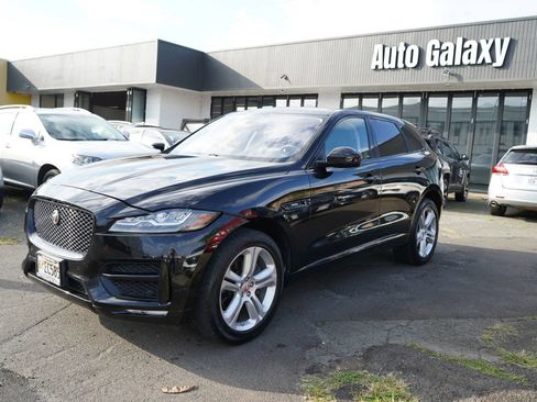 Used 2017 Jaguar F-PACE R-Sport AWD/4WD image 5