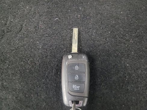 Used 2023 Hyundai Kona SE AWD/4WD image 32