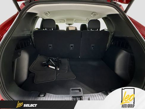 Used 2021 Ford Escape SE w/ Convenience Package FWD image 28