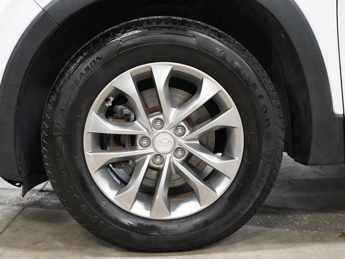 Used 2019 Hyundai Santa Fe SE FWD image 34