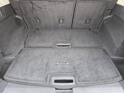 Used 2024 Nissan Rogue Platinum w/ Platinum Premium Package image 32