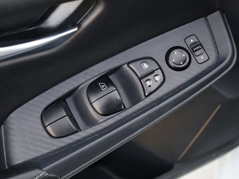 Used 2023 Nissan Sentra SV image 34