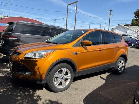Used 2016 Ford Escape SE AWD/4WD image 1