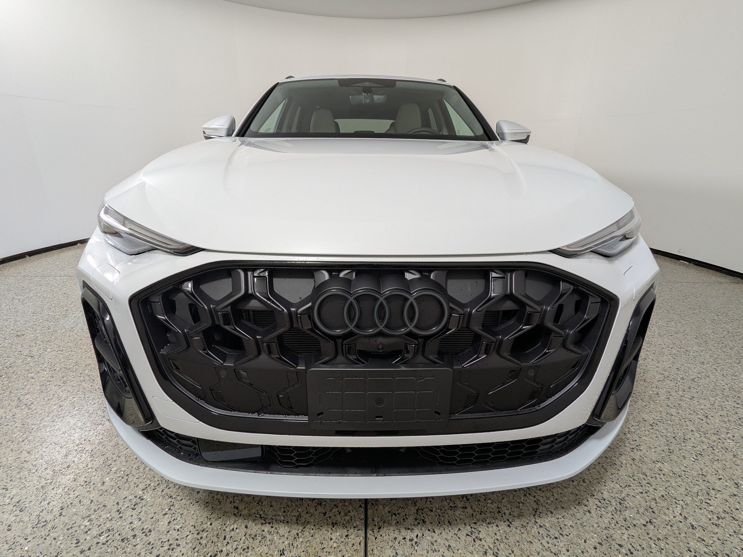 New 2026 Audi Q5 Premium Plus AWD/4WD image 2