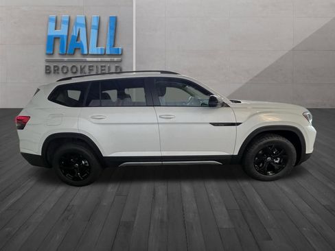 New 2026 Volkswagen Atlas Peak Edition AWD/4WD image 6