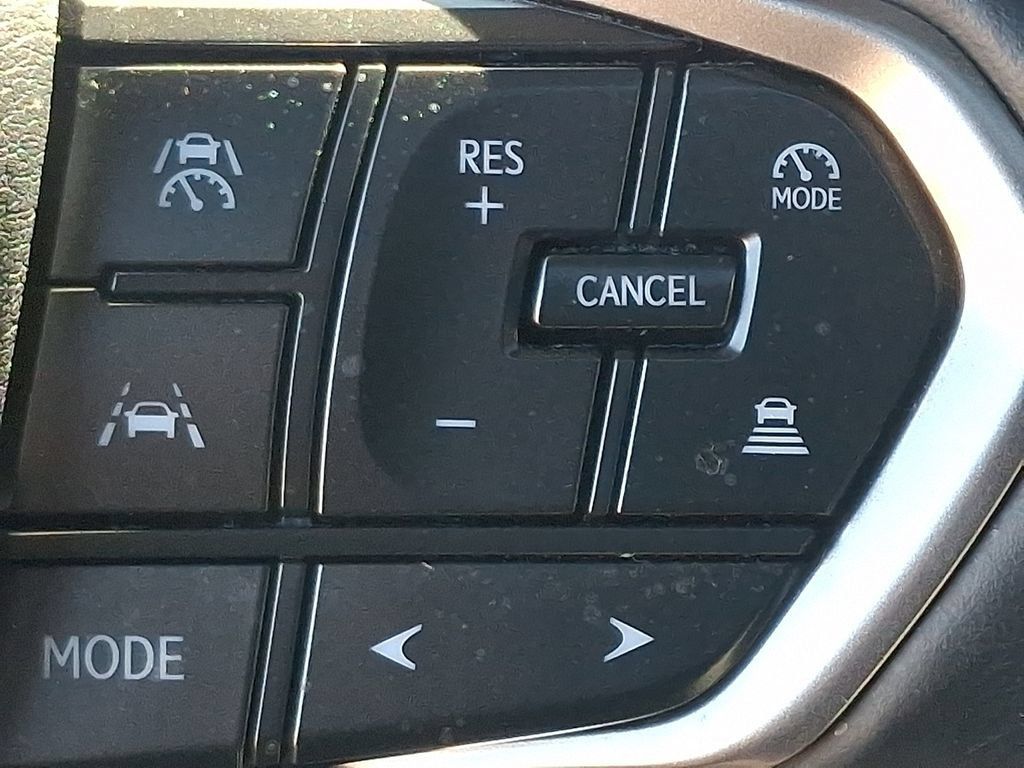 Used 2024 Lexus GX 550 w/ Accessory Package (31) AWD/4WD image 23