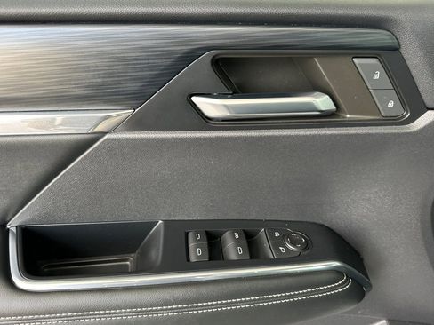 Certified 2024 GMC Acadia Elevation FWD image 11