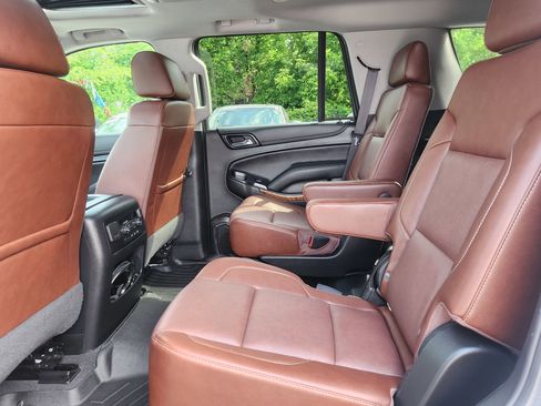 Used 2020 Chevrolet Tahoe Premier w/ Premier Plus Edition AWD/4WD image 13