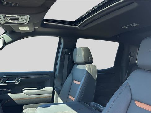New 2026 GMC Sierra 1500 AT4 w/ AT4 Premium Package image 17