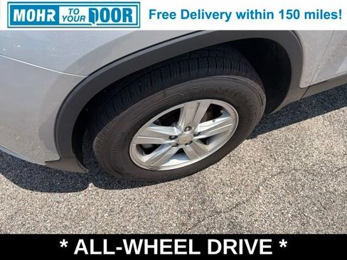 Used 2022 Chevrolet Trax LT w/ Driver Confidence Package AWD/4WD image 11