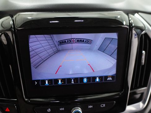 Used 2020 Chevrolet Traverse LT w/ LT Premium Package FWD image 20