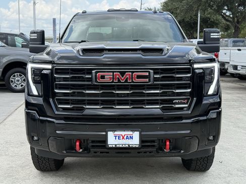 Used 2025 GMC Sierra 2500 AT4 AWD/4WD image 11