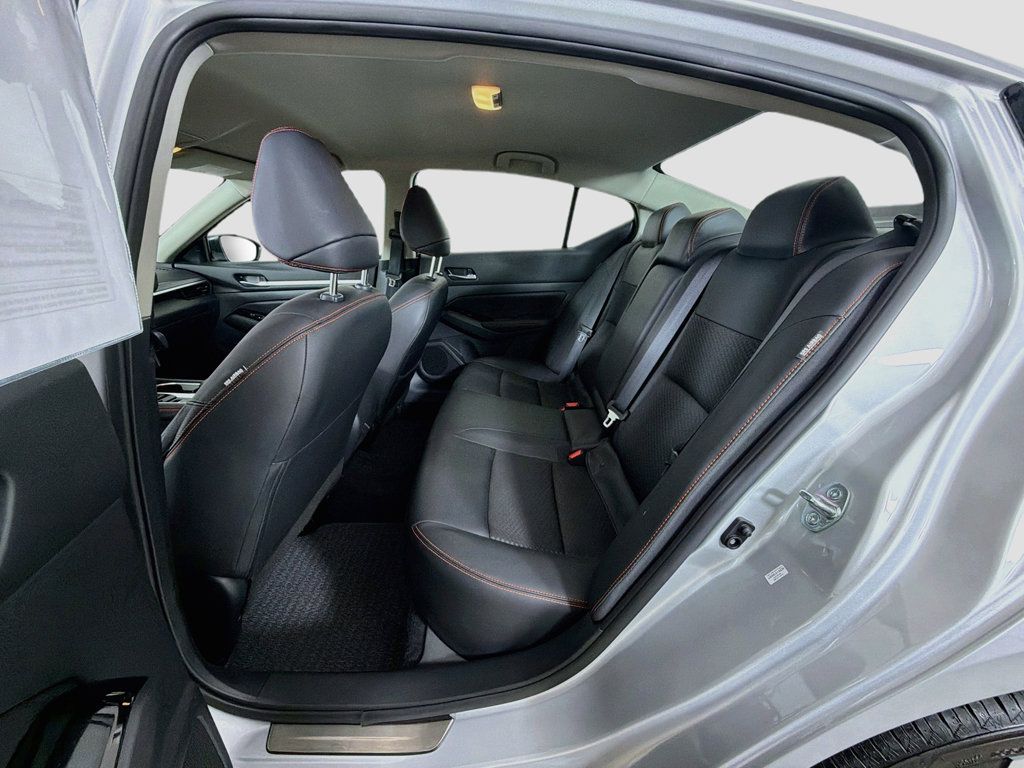 Used 2025 Nissan Altima 2.5 SR AWD/4WD image 19
