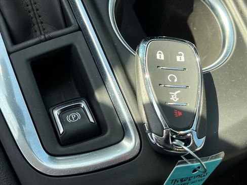 Used 2021 Chevrolet Equinox Premier FWD image 21