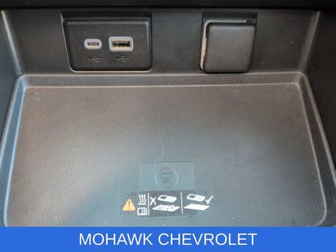 Used 2023 Chevrolet Suburban High Country w/ Advanced Technology Package AWD/4WD image 36