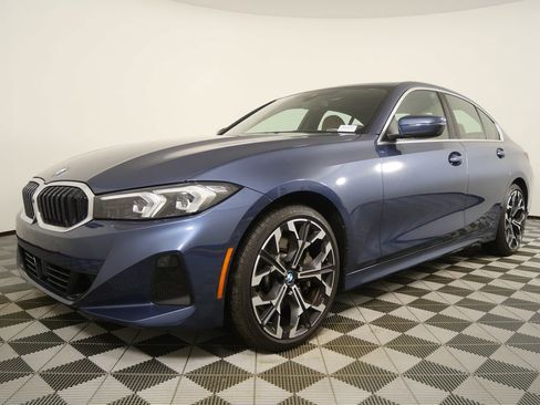 Certified 2025 BMW 330i Sedan RWD image 7