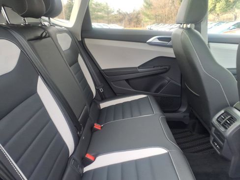 New 2026 Volkswagen Taos SEL AWD/4WD image 7