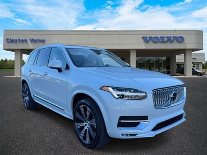 New 2025 Volvo XC90 B6 Plus w/ Protection Package Premier