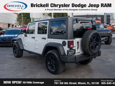 Used 2017 Jeep Wrangler Unlimited Sport image 7