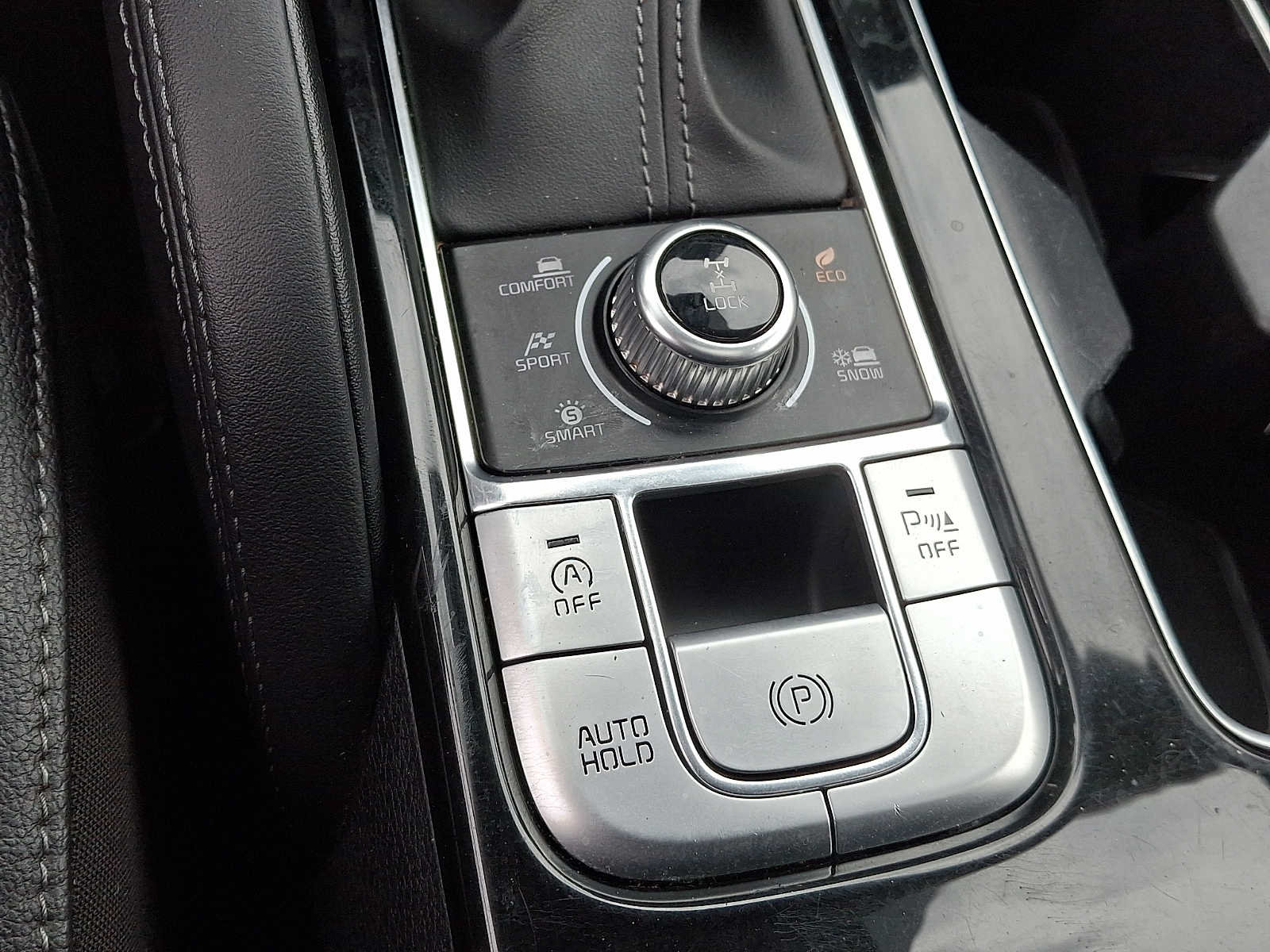 Used 2022 Kia Telluride EX w/ EX Premium Package AWD/4WD image 26