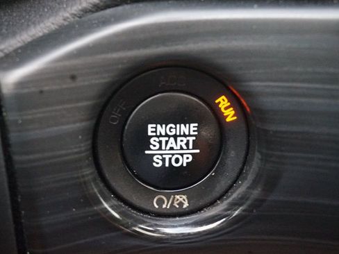 Used 2020 Jeep Grand Cherokee Altitude image 27